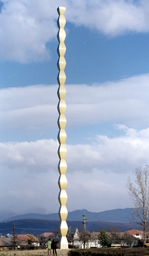 Brancusi, Endless Column 2