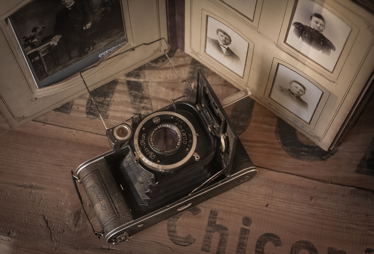 خبراء الأعمال الفنية