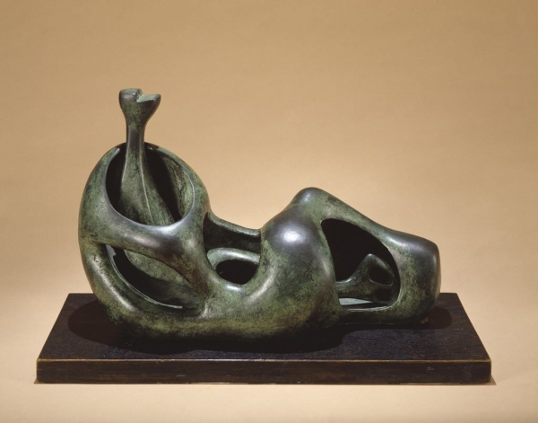 Moore, Reclining Figure: Internal and External Forms (Working Model)