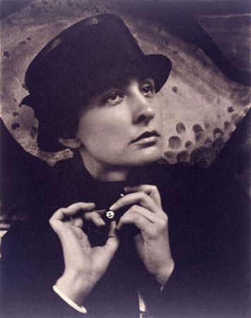 Photo of the Artist taken by Stieglitz, 1918