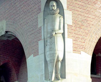  Statue of Jan Coen 