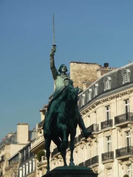  George Washington statue at the Place d'Iena, Paris, France